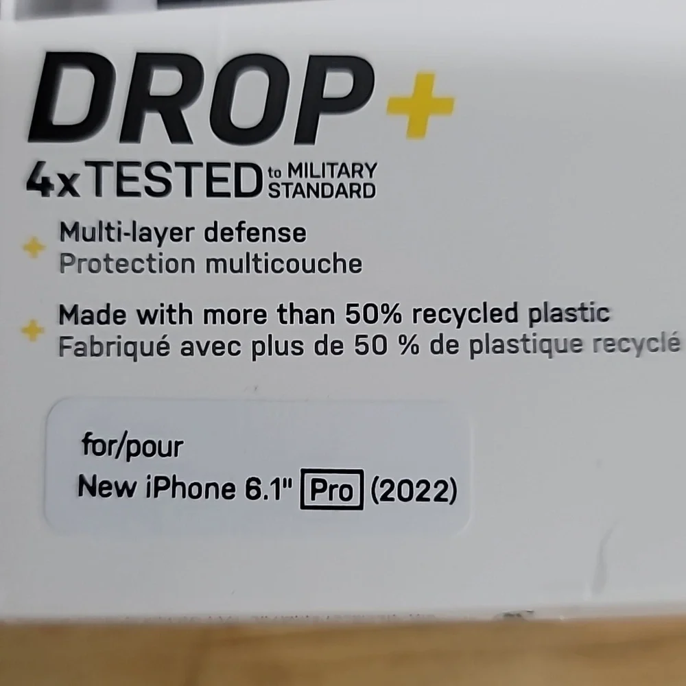 OtterBox Defender Pro Black Case for iPhone 6.1 2022